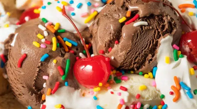 Ice Cream Sundae in The Divorcees Dessert Cafe